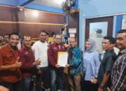Mahasiswa Fakultas Hukum Universitas Sjakhyakirti Datangi Rektorat Usai Izin Operasional Dicabut