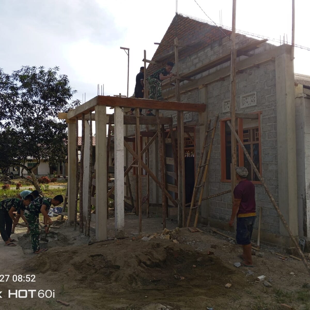 Karya Bakti Skala Besar, Kodam I/BB Percepat Renovasi Gereja di Tuhemberua