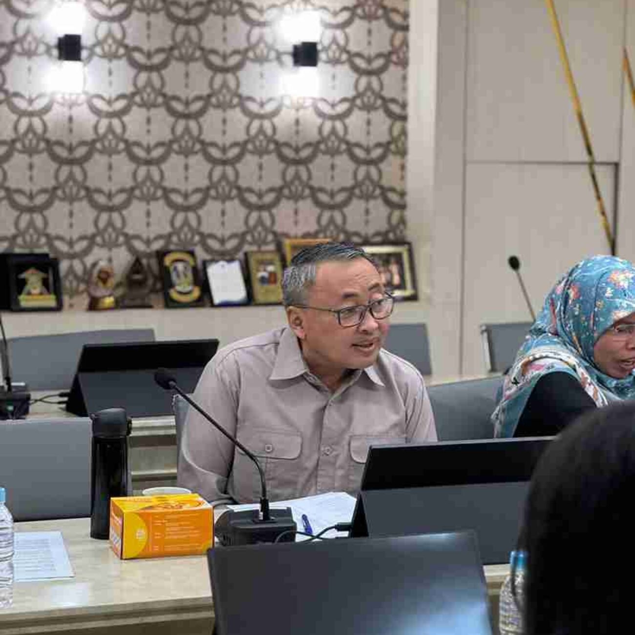 Ketua Komisi V DPRD Jabar H.Yomanius Untung Soroti : Kendala Pelaksanaan SPMB Tahun 2026