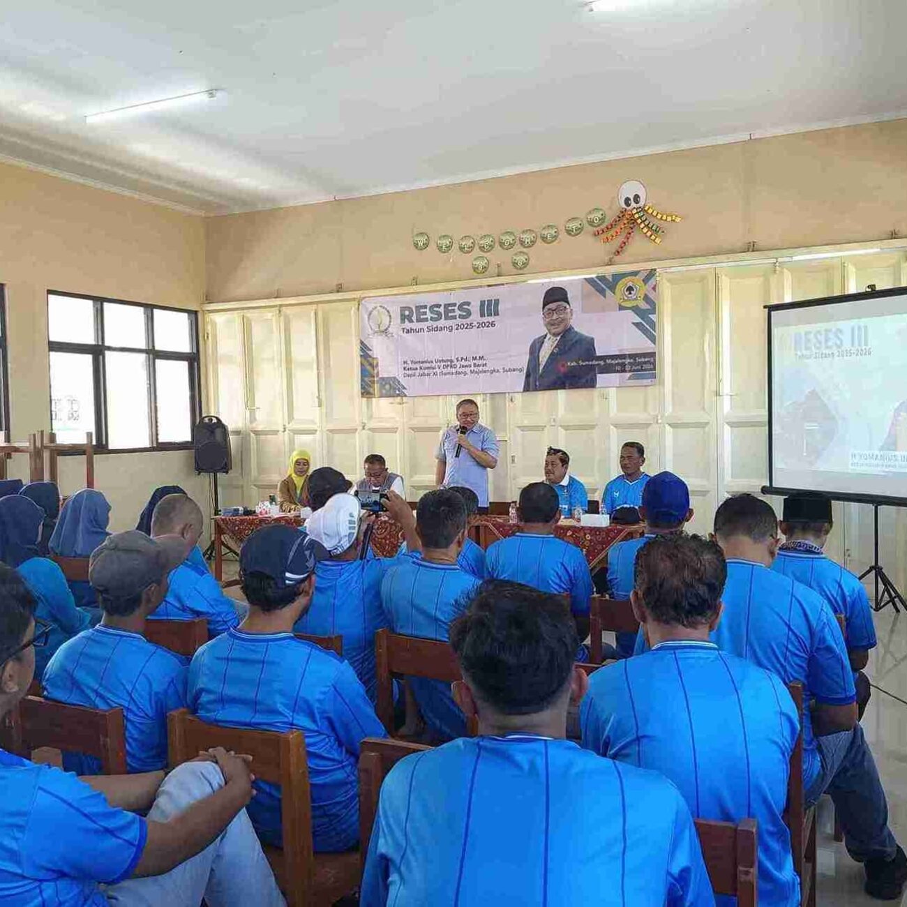 Reses III di Majalengka, Anggota DPRD Jabar H.Yomanius Untung Tampung Aspirasi Guru: Perhatikan Nasib Honorer dan Kesejahteraan Guru