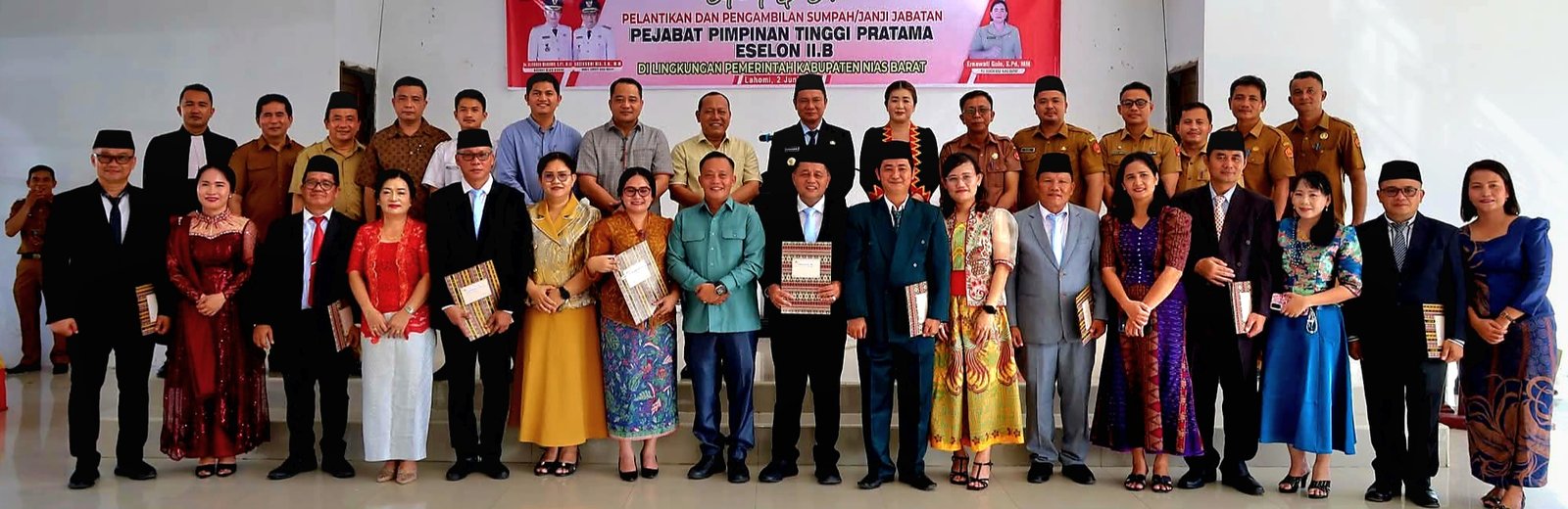 Foto Bersama Bupati Nias Barat / Penjabat Eselon II.B / 