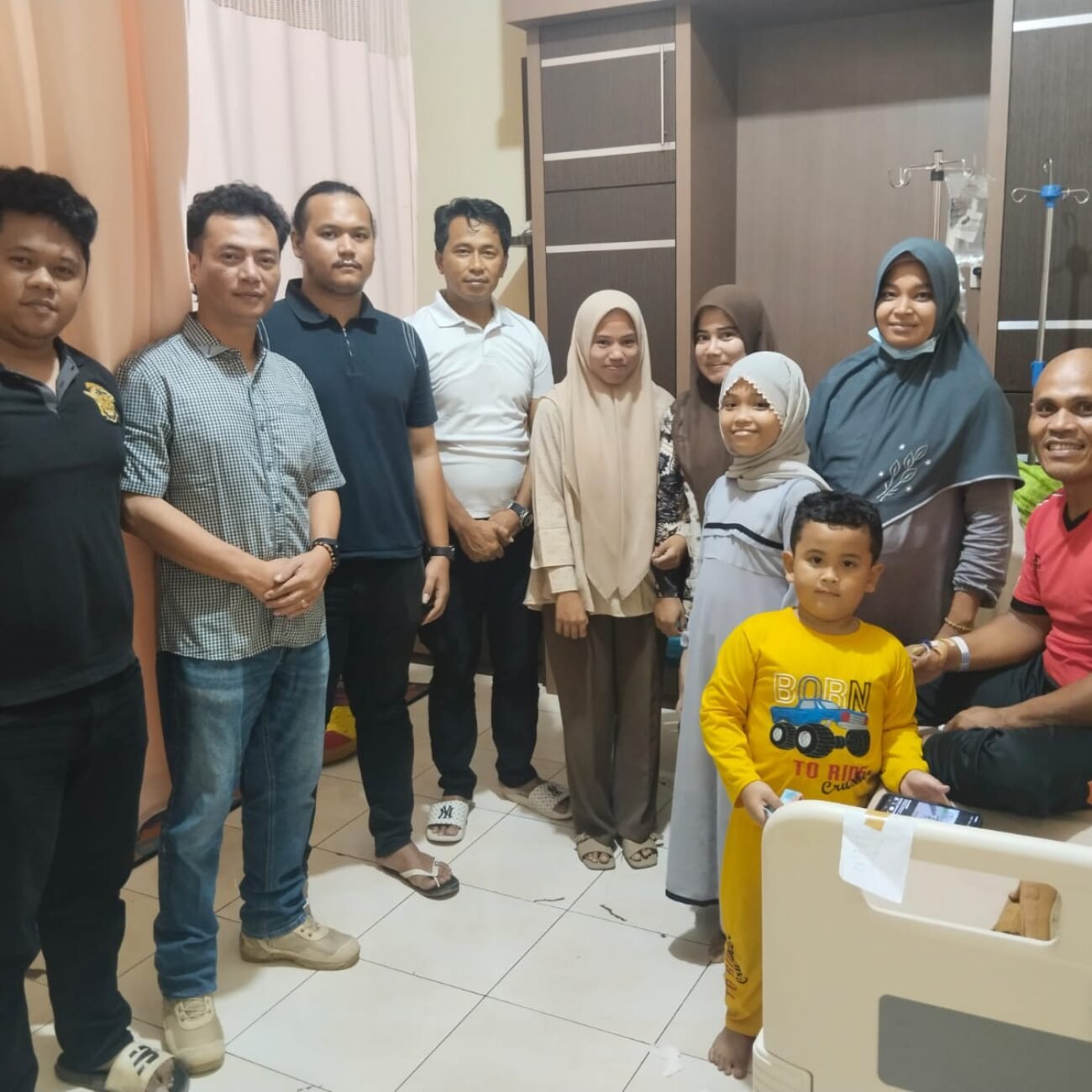 Di Balik Seragam dan Tugas : Saat Kasat Reskrim Polres Padang lawas Mengetuk Pintu Bangsal Anggotanya