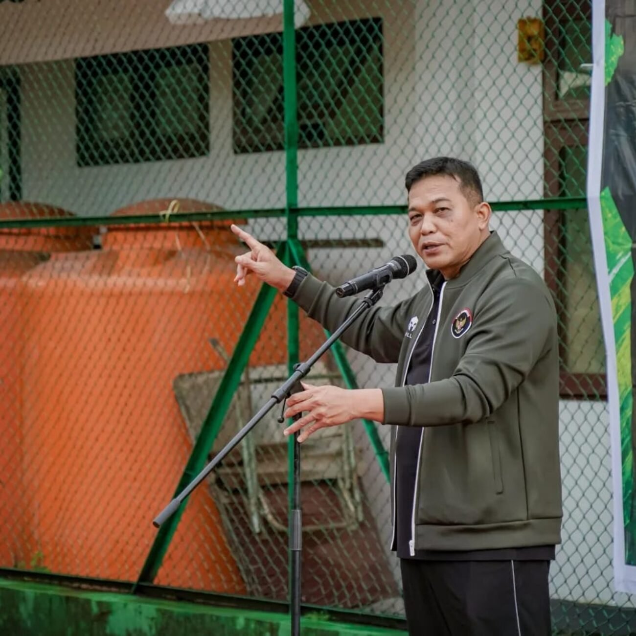 Farewell Game Tenis, Olahraga Bersama Lapangan Karang Panjang Dihadiri Para Tokoh dan Pejabat Daerah