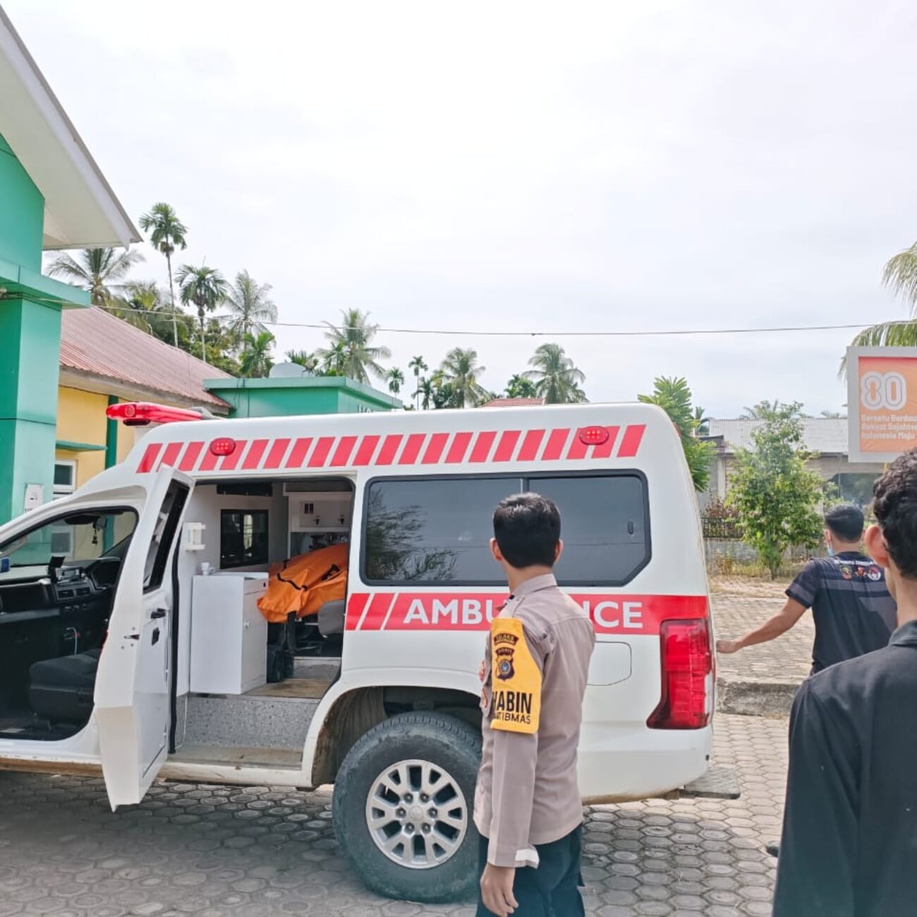 Polisi Kawal Evakuasi Korban Tenggelam di Krueng Suak, Satu Pelajar Ditemukan Meninggal Dunia