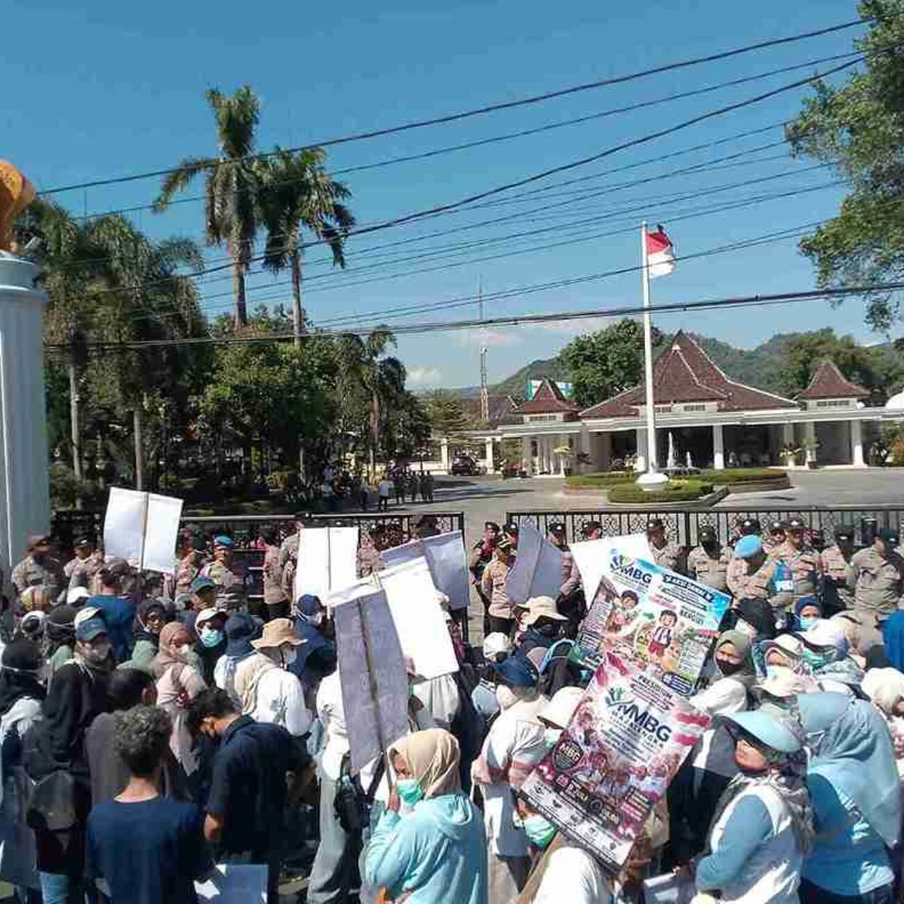 Majalengka : Masyarakat Dukung Keberlanjutan MBG dan Minta Payung Hukum yang Kuat