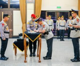 Kapolri Pimpin Pelantikan dan Sertijab Enam Kapolda Jajaran