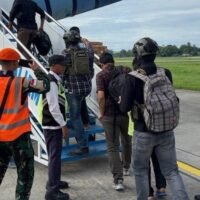 Satgas Operasi Damai Cartenz Limpahkan Dua Tersangka Kasus Pembunuhan dan Penembakan ke Kejaksaan Negeri Jayawijaya*