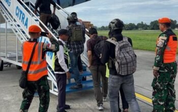 Satgas Operasi Damai Cartenz Limpahkan Dua Tersangka Kasus Pembunuhan dan Penembakan ke Kejaksaan Negeri Jayawijaya*