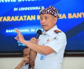Beri Pengarahan di Lapas Banyuwangi, Kakanwil Kusnali Jabarkan Strategi Tiga Kunci Pemasyarakatan Aman