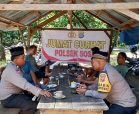 Personel Polsek Sosa Laksanakan Jum’at Curhat Bersama Masyarakat di wilayah Hukumnya