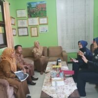 Bidhumas Polda Kaltim Sosialisasikan Lomba Kreatif Divhumas Polri Kepada Siswa Difabel Di Balikpapan