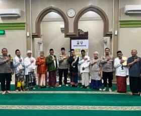 Satu Jam Mengaji Bersama Polisi, Ditbinmas Polda Metro Jaya Gaungkan Kemakmuran Masjid untuk Jaga Keamanan