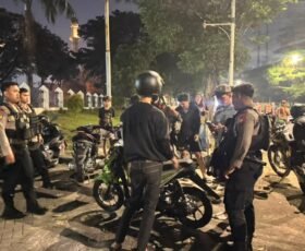Brimob Polda Metro Jaya Bubarkan Balap Liar di Cipayung, Satu Motor Diamankan