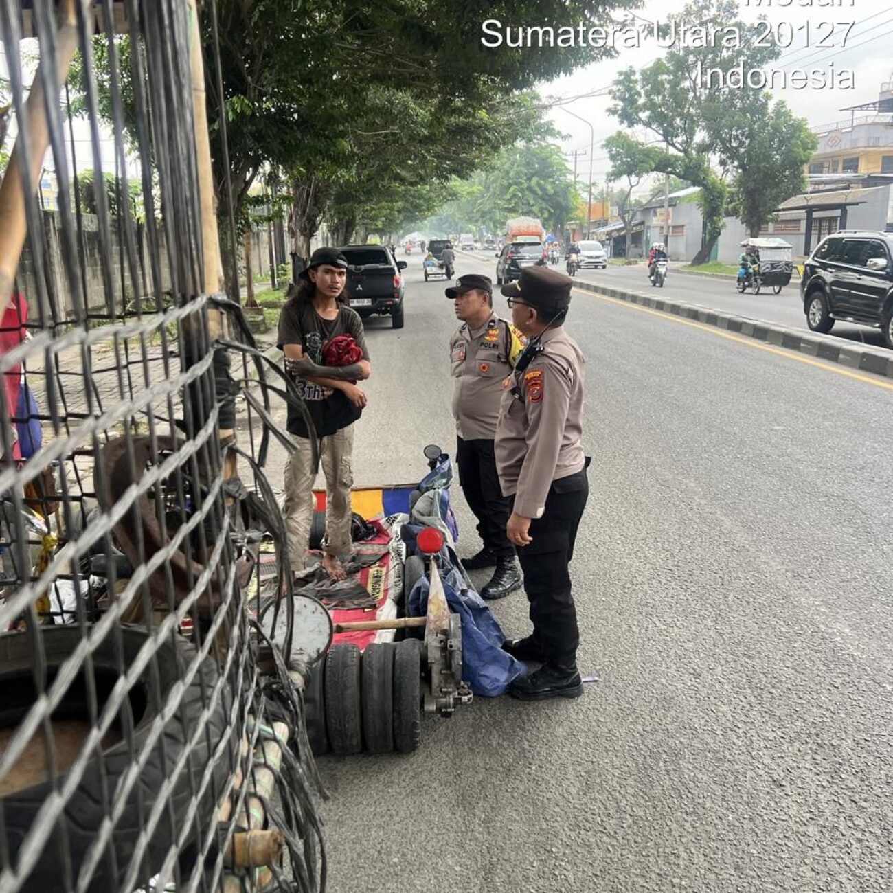 Temui Anak Punk di Jalanan, Kanit Samapta Polsek Sunggal Berikan Edukasi