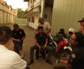 Agus Flores Rapat Mendadak Dengan Wartawan di Jabar