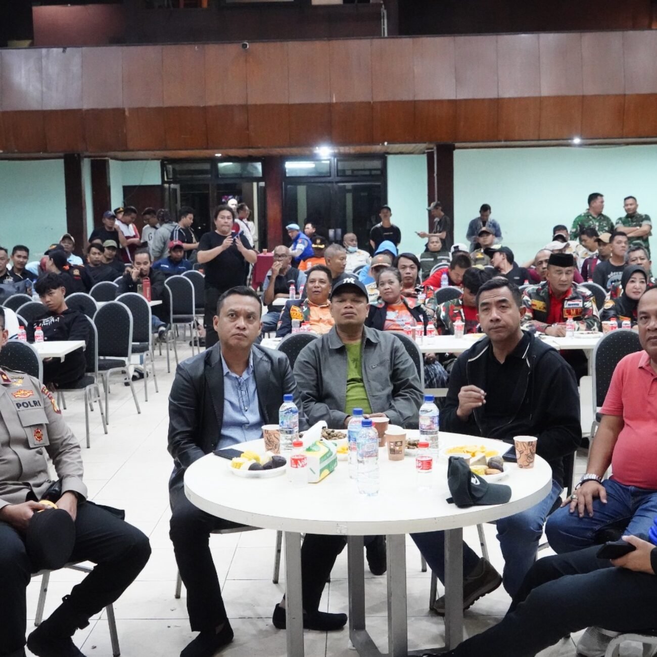 Kapolres Metro Jakbar Bersama 3 Pilar Nobar Final Piala Dunia 2026 Bersama Ratusan Warga di Grogol