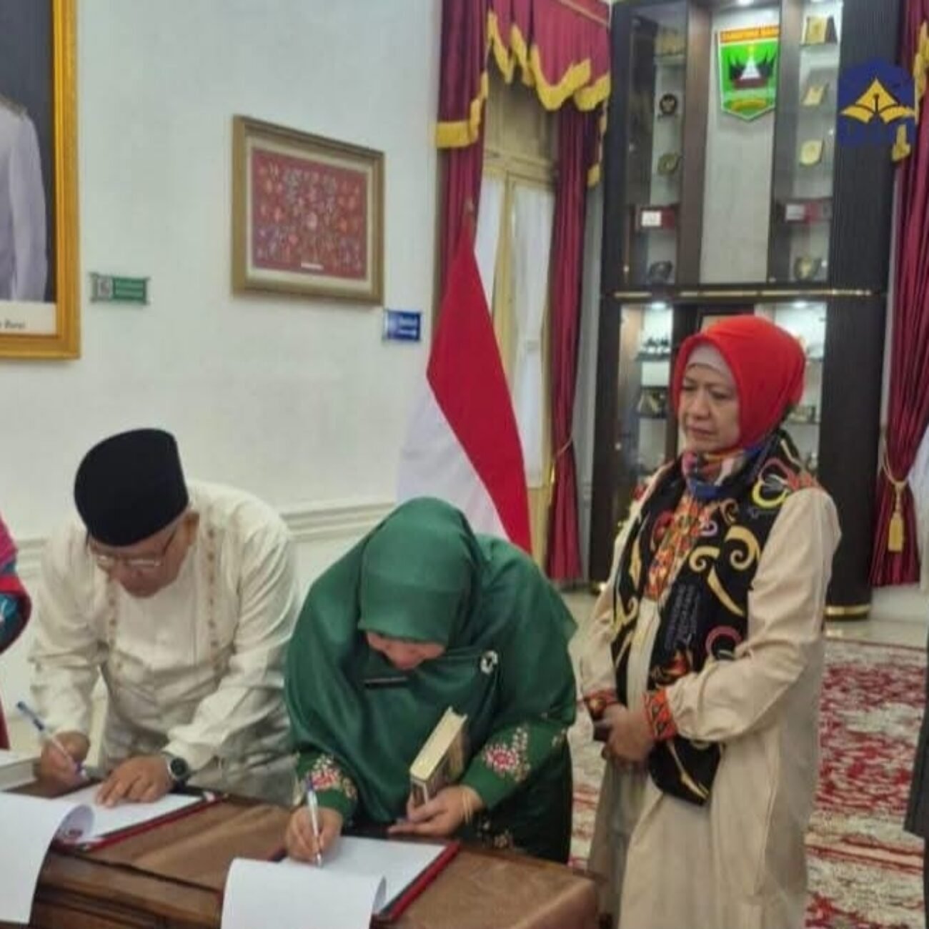 📚 JEMBATAN PERADABAN TERBENTANG: 7.080 HALAMAN KHAZANAH SASTRA TAMIL BERKUNJUNG KE RANAH MINANG