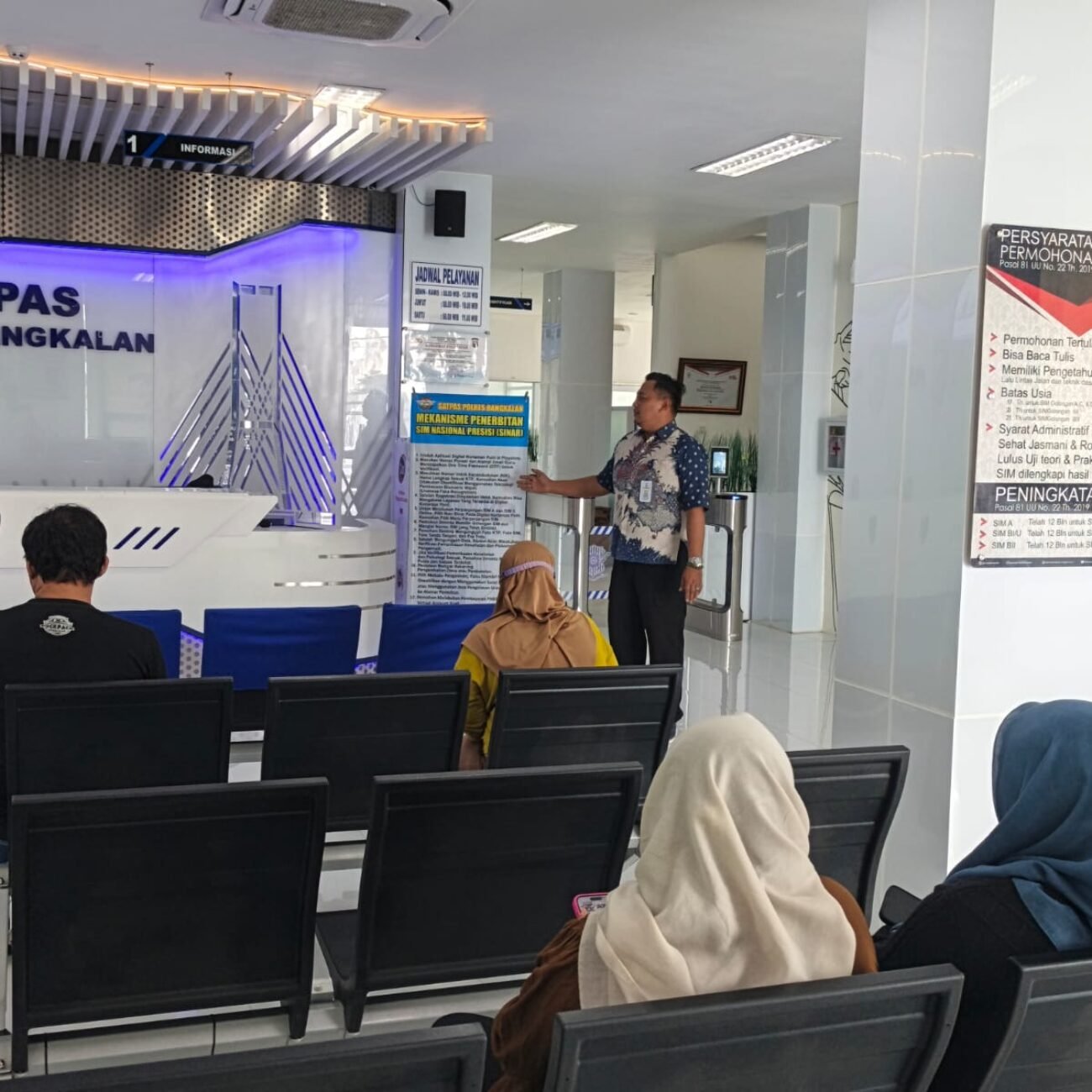 Satpas Polres Bangkalan Gencarkan Sosialisasi Aplikasi SINAR untuk Permudah Layanan SIM