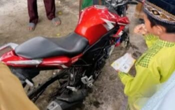 Maling Gondol Ban – Pelak Sepeda Motor Jamaah Shalat Jum’at di Batu Bara