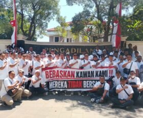 Aliansi Serikat Pekerja Tanjung Perak Gelar Aksi Solidaritas