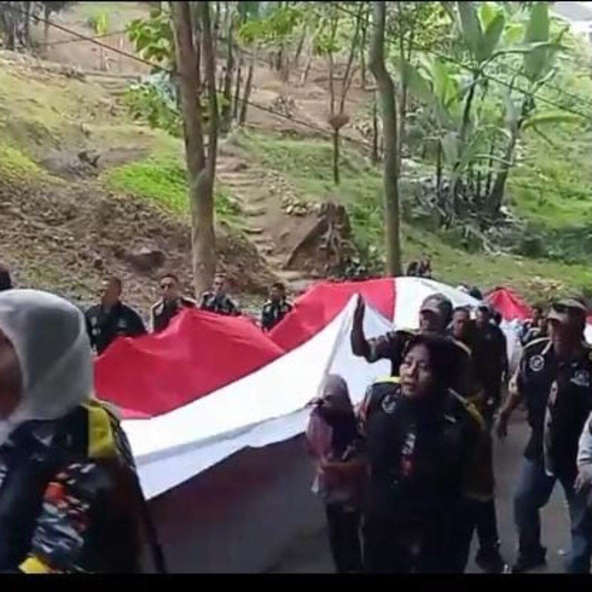 Carnaval Kedung Sumber Meriahkan HUT Kemerdekaan RI ke-81, Warga Tumpah Ruah Ikuti Arak-arakan