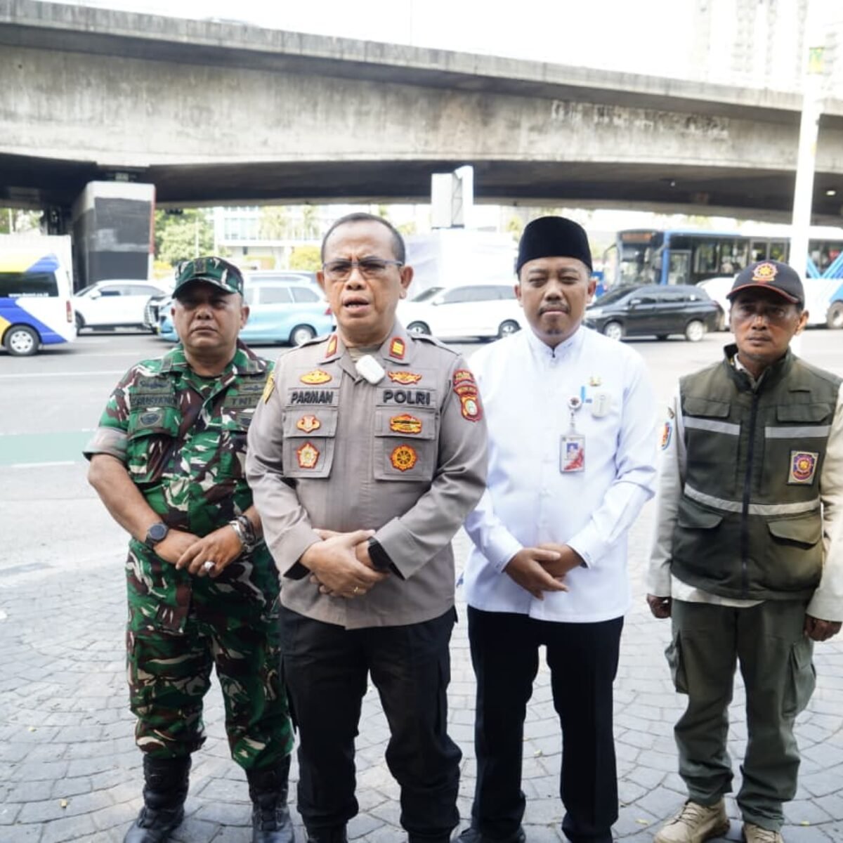 Pasca Unjuk Rasa di Depan Kantor DPR/MPR RI, Kapolsek Palmerah : Tak Perlu Ragu Melintas di TL Slipi, Situasi Sudah Kondusif