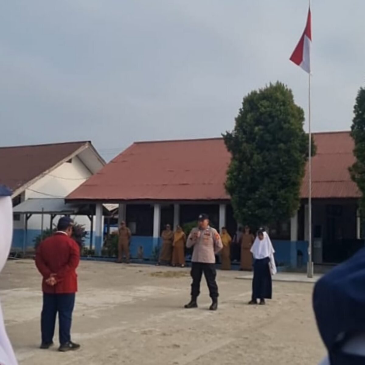 Police Goes To School di Kombeng, Polisi Ingatkan 165 Pelajar Jauhi Bullying dan Rokok