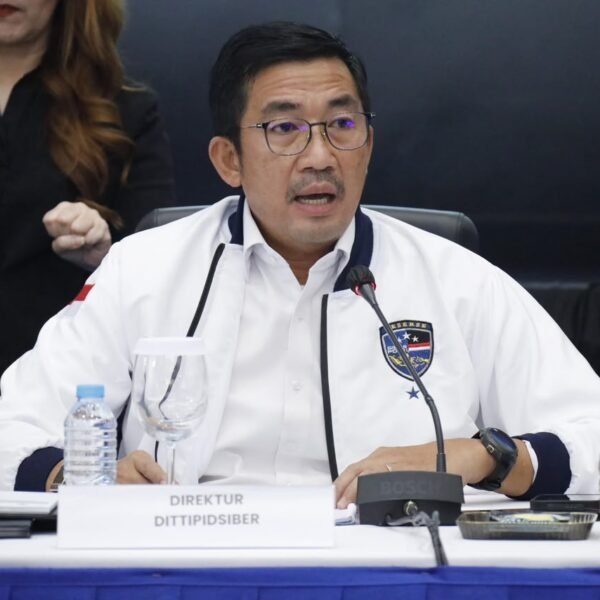 Bareskrim Polri Bongkar Praktik Live Streaming Pornografi di TikTok dan Tevi, Enam Tersangka Diamankan