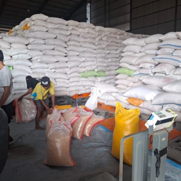Polsek Bengalon Serap Hasil Panen Bersama Mitra Perusahaan, 4 Ton Jagung Pipil  Dikirim Ke Bulog Samarinda
