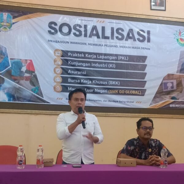 Undang Ortu Siswa, SMKN 2 Sampang Sosialisasikan Kunjungan Industri, PKL dan Asuransi Kecelakaan Diri Siswa